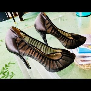 OPEN TOE PLEATED MESH PUMP JEWELED 4.5 “ HIGH HEEL
